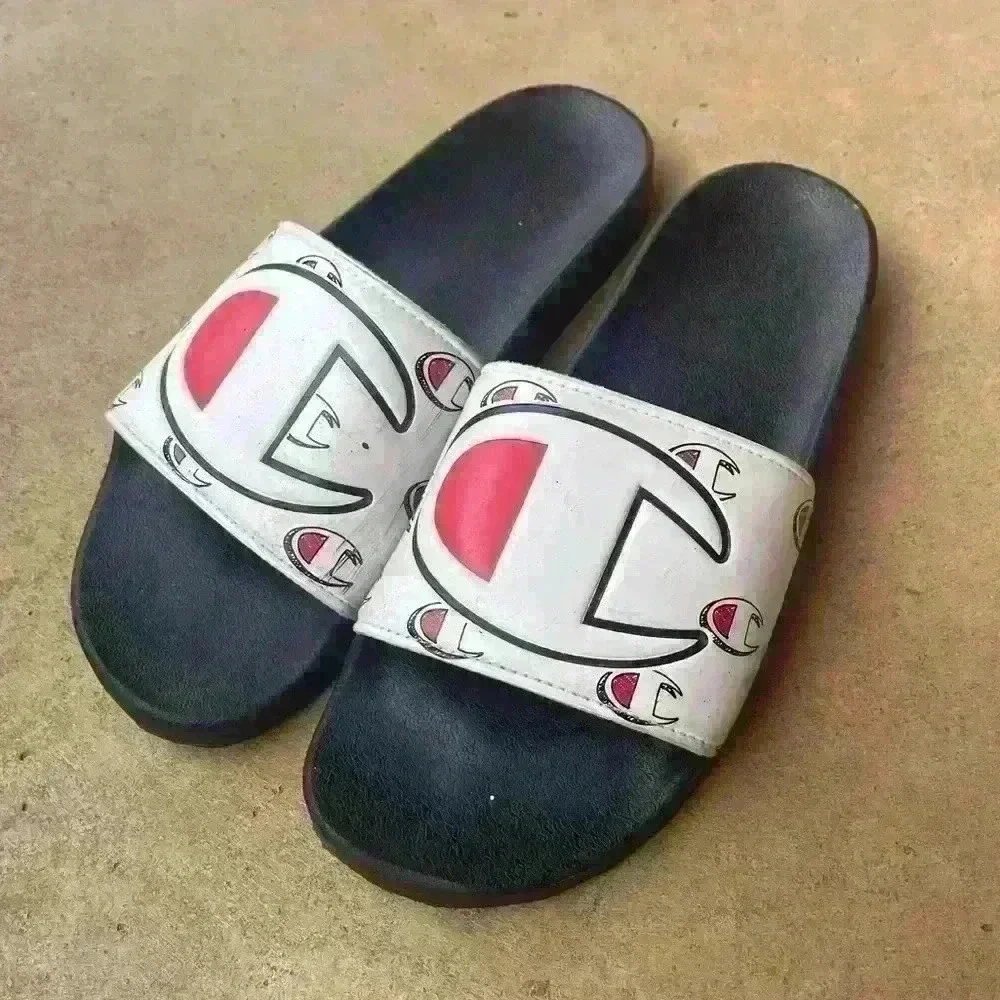 Men’s Champion Slides Size 10